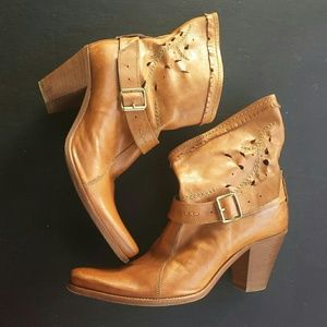 Alberto Fermani Vero Cuoio Leather Ankle Boots